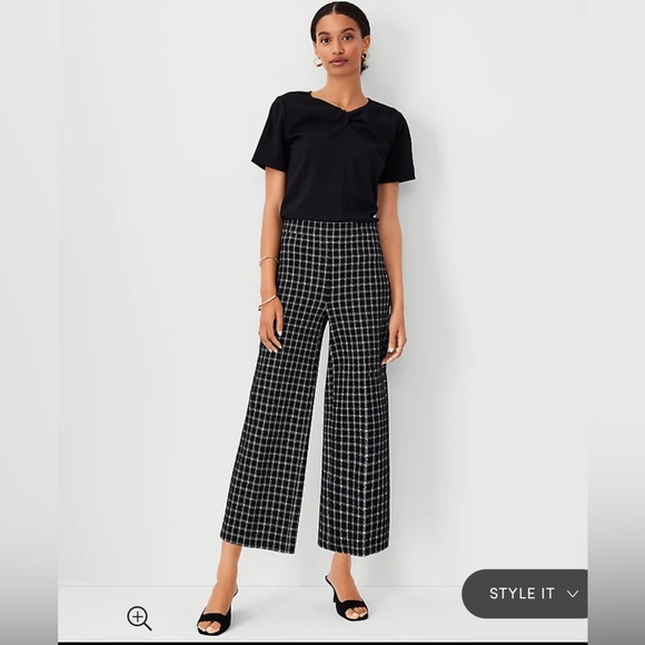 Ann Taylor Pants - Ann Taylor Black Plaid Crop Pants Size 2